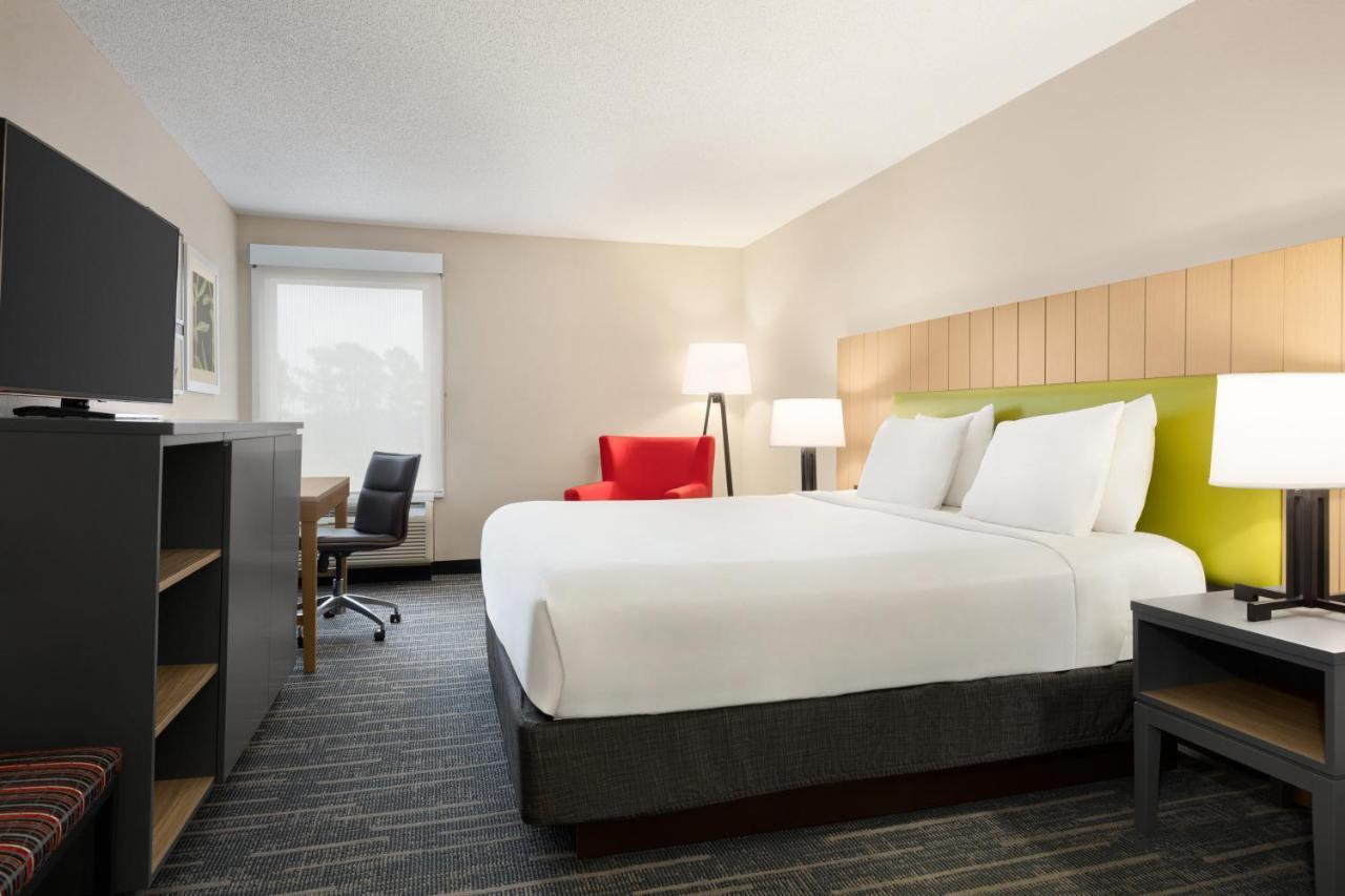 Country Inn & Suites By Radisson, Dunn, Nc Bagian luar foto
